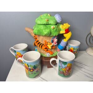 Vintage Winnie the Pooh Treehouse Cookie Jar & 4 Mug Set